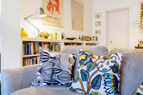 37 Pearcroft Road, London, E11 4DP