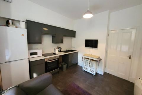 1 bedroom flat to rent, Irvine Place, City Centre, Aberdeen, AB10