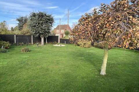 3 bedroom detached bungalow for sale, Eastgate, Fleet Hargate