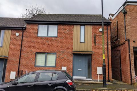 2 bedroom end of terrace house to rent, Scribers Lane, Birmingham