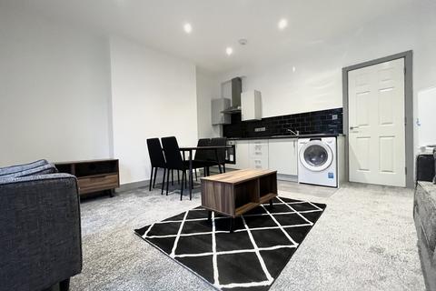 2 bedroom apartment to rent, Harehills Avenue, Leeds