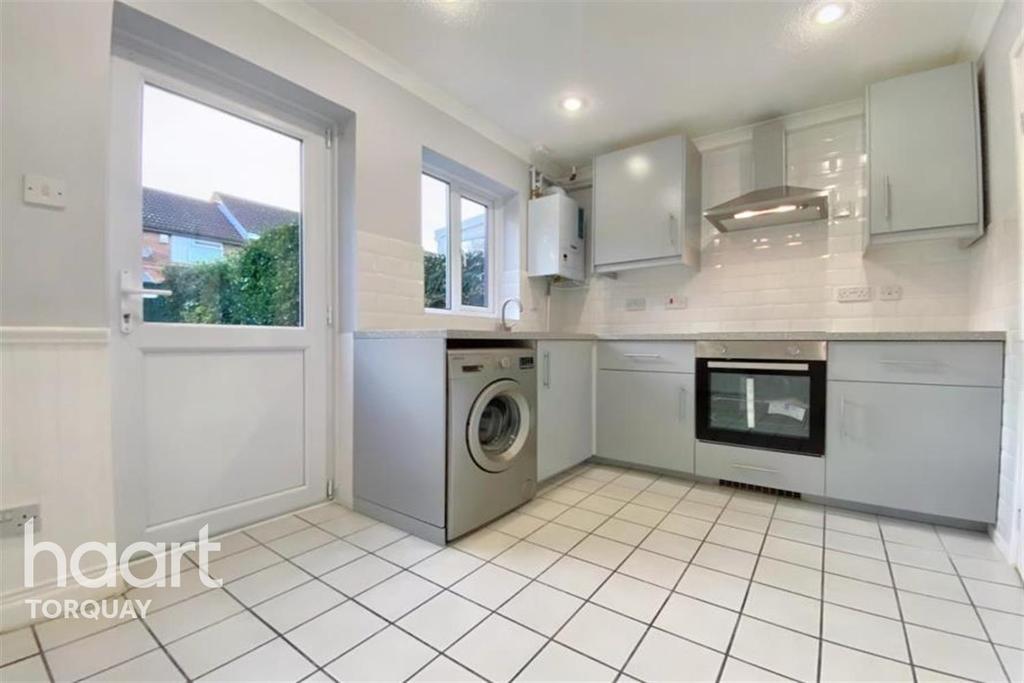 Widey Court, Plymouth 2 bed terraced house £1,000 pcm (£231 pw)