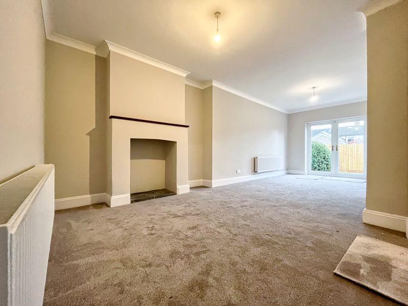 59 St. Marie Street, Bridgend, CF31 3EE 4 bed semidetached house £