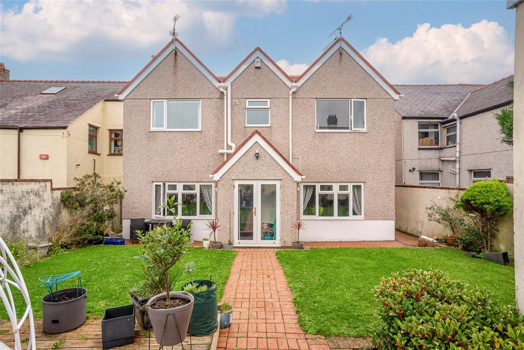 Walthew Avenue, Holyhead, Isle of Anglesey, LL65 5 bed detached house