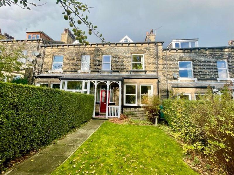 Avondale Place, Savile Park, Halifax 5 bed terraced house £250,000