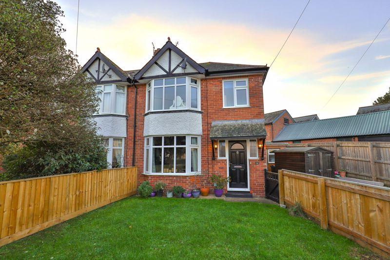 Station Road, Pinhoe, Exeter 3 bed semidetached house for sale £350,000