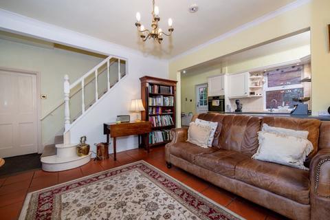 8 Caistor Road, Market Rasen, LN8 3HX