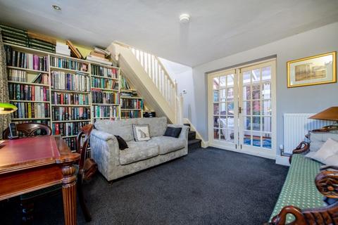 8 Caistor Road, Market Rasen, LN8 3HX