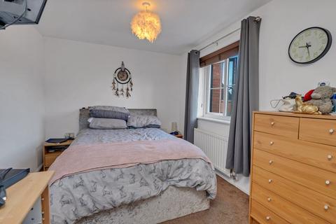 2 bedroom coach house for sale - Manning Road, Bury St. Edmunds