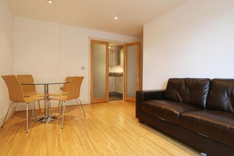 2 bedroom flat to rent, Kirkland House, Canary Wharf, Isle Of Dog, London, E14 3WQ