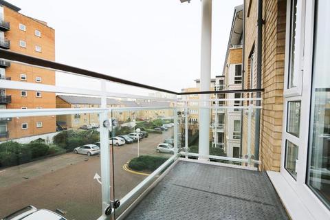 2 bedroom flat to rent, Kirkland House, Canary Wharf, Isle Of Dog, London, E14 3WQ