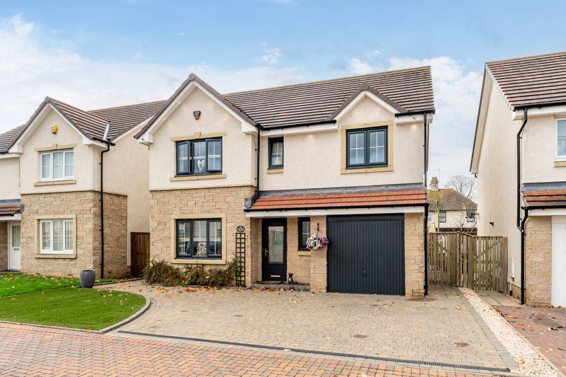 44 Muirfield Drive, Kilmarnock, KA1 2PX 4 bed detached villa for sale