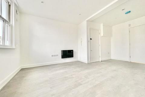 Studio to rent - New Cross Road, SE14