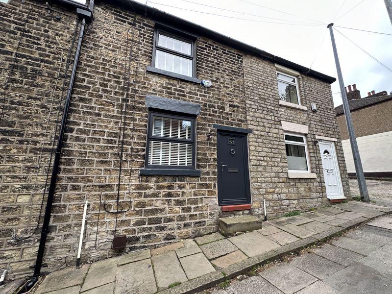 Joel Lane Gee Cross, Hyde, SK14 5JZ 2 bed terraced house £900 pcm (£208 pw)