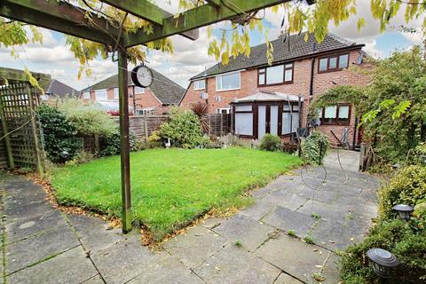 3 bedroom semi-detached house for sale - Bowland Avenue, Ashton-in-Makerfield, Wigan, WN4
