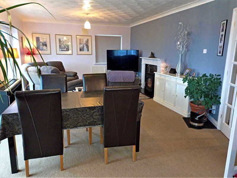 Lounge/Diner