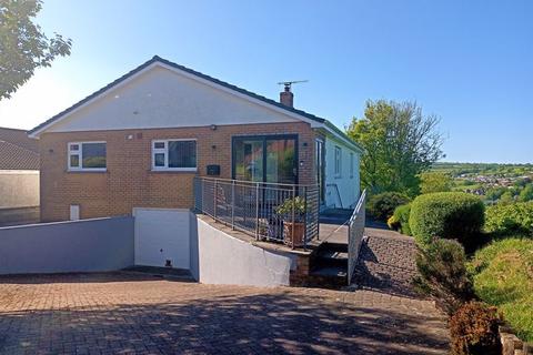 13 Heol Ffinant, Newcastle Emlyn, SA38 9HZ