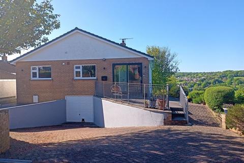 13 Heol Ffinant, Newcastle Emlyn, SA38 9HZ