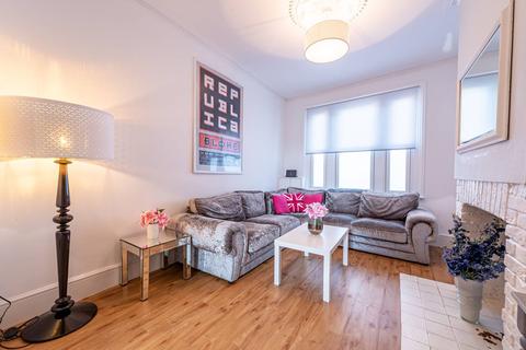 32 Alexandra Road, Windsor, SL4 1HR