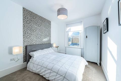32 Alexandra Road, Windsor, SL4 1HR
