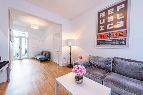 32 Alexandra Road, Windsor, SL4 1HR