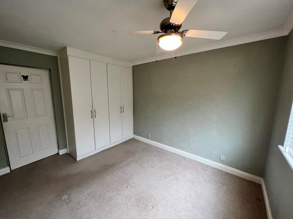 Stapleton Close, Potters Bar, EN6 2 bed flat £1,595 pcm (£368 pw)