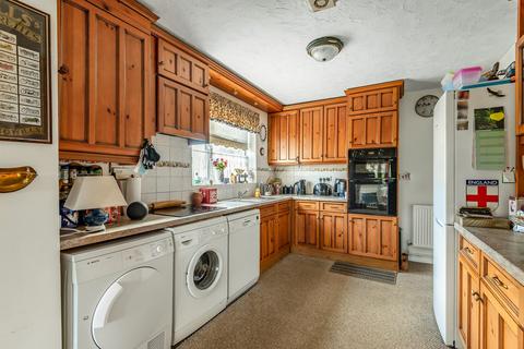 3 Rectory Road, Meppershall, Shefford, SG17 5NB