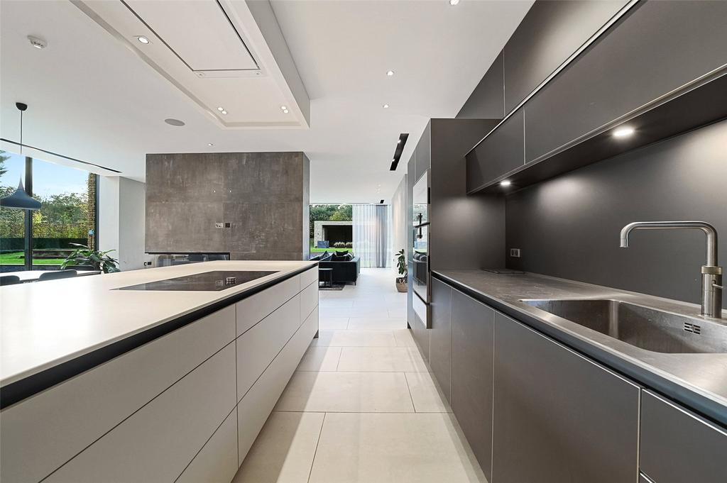 Hi Spec Kitchen