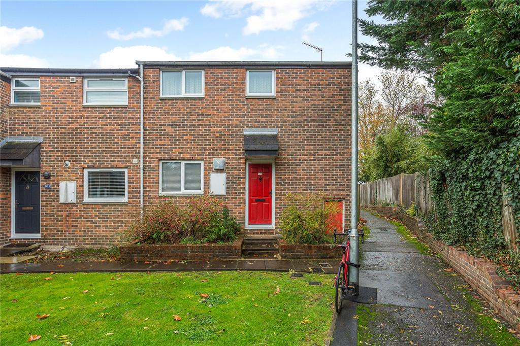 Thirlmere Gardens, Northwood, Middlesex, HA6 2 bed end of terrace house