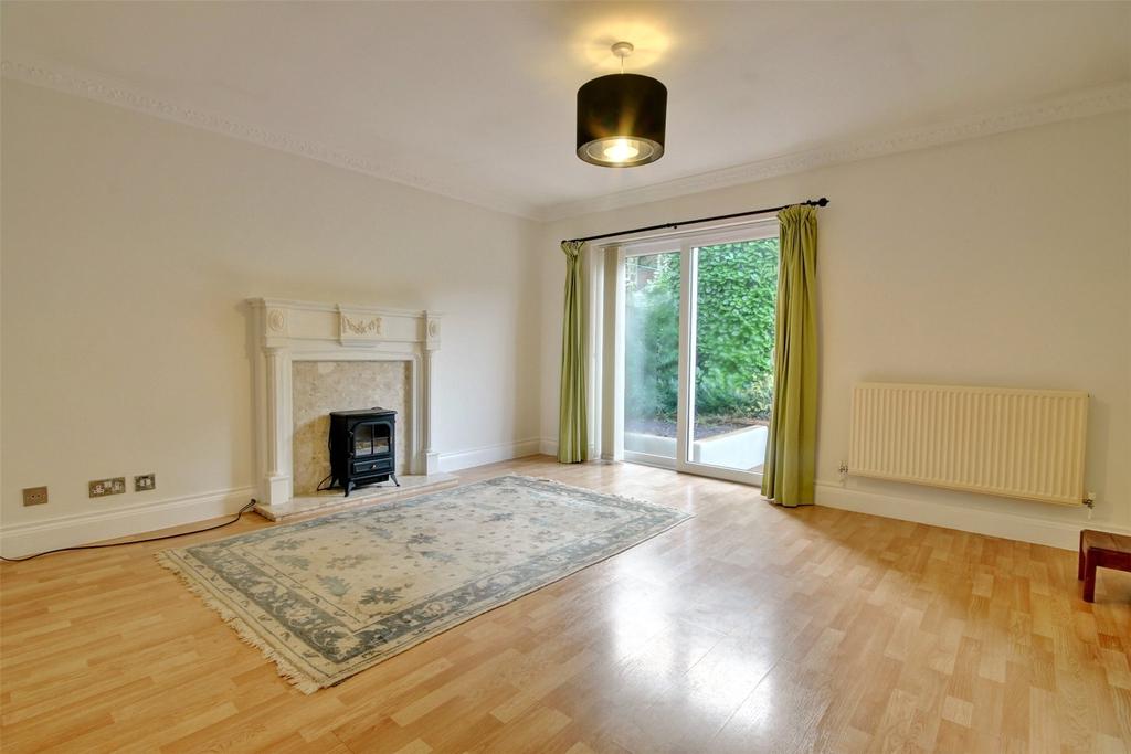 Lowes Wynd, Nevilles Cross, Durham, DH1 2 bed flat £210,000