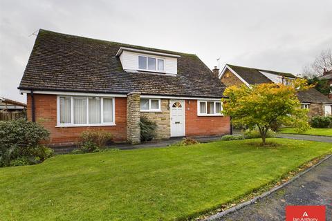 4 bedroom detached bungalow for sale - Ledson Grove, Aughton, Ormskirk