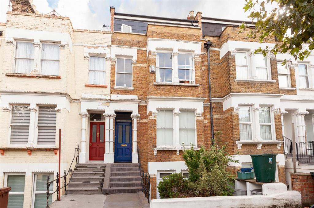Castlewood Road, London 1 bed flat £400,000