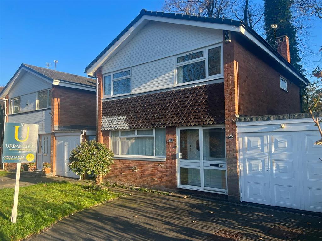 Mandeville Gardens, Walsall 4 bed house £1,100 pcm (£254 pw)