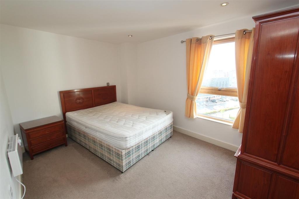 Bedroom.JPG