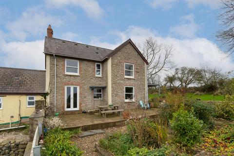 8 bedroom property with land for sale - Tanygroes, Cardigan