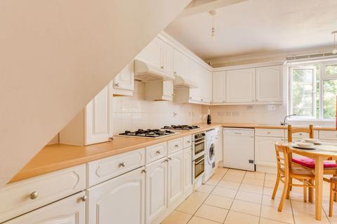 5 bedroom house to rent - Warwick Road, Canterbury