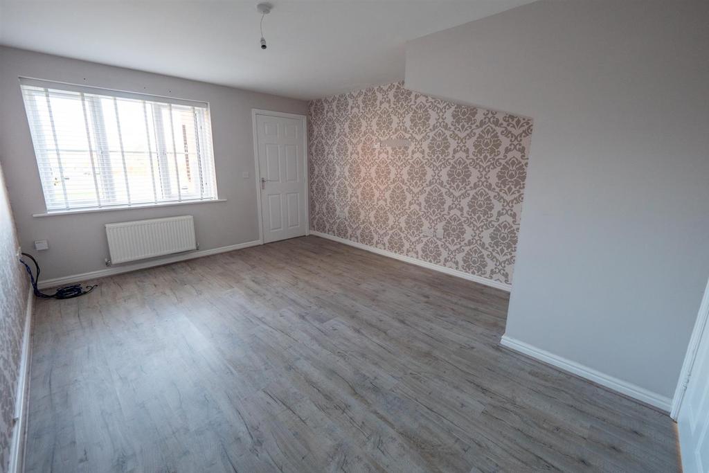 Flint Road, Alexandra Park, Sunderland 3 bed semidetached house £800