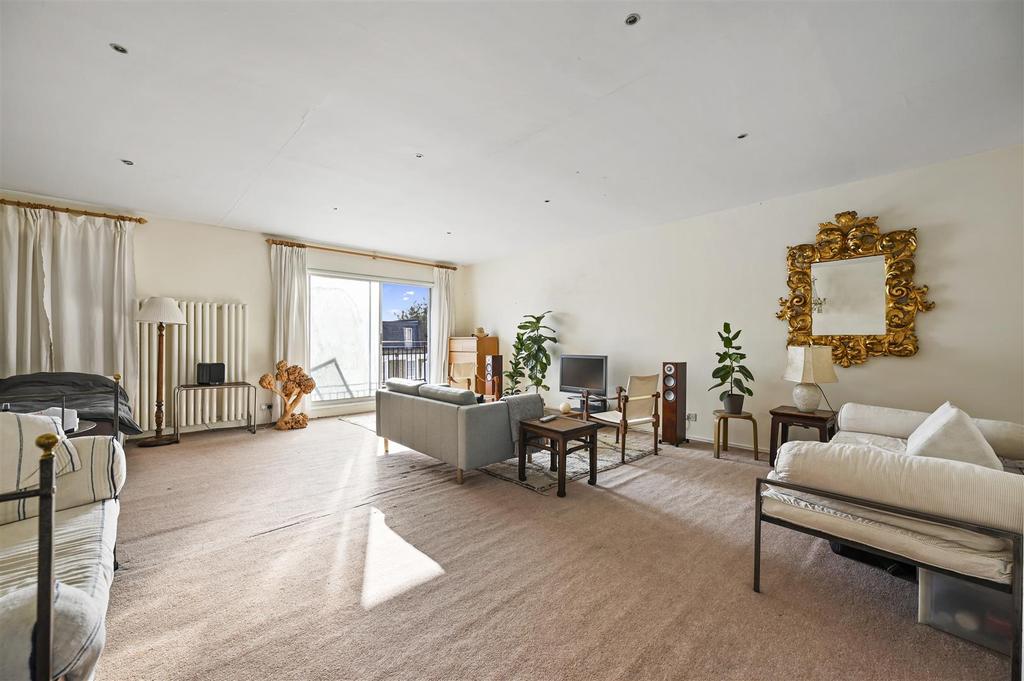 Sinclair Gardens, London W14 2 bed flat for sale £900,000