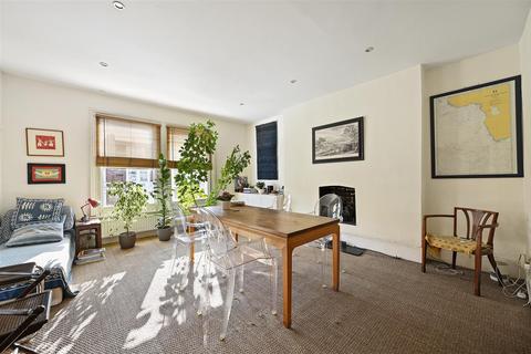 2 bedroom flat for sale - Sinclair Gardens, London W14