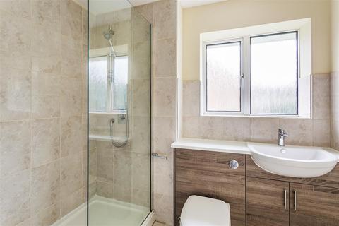 42 Master Close, Oxted, RH8 9NA