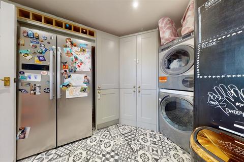79 Grove Fields, Portland, DT5 1DH