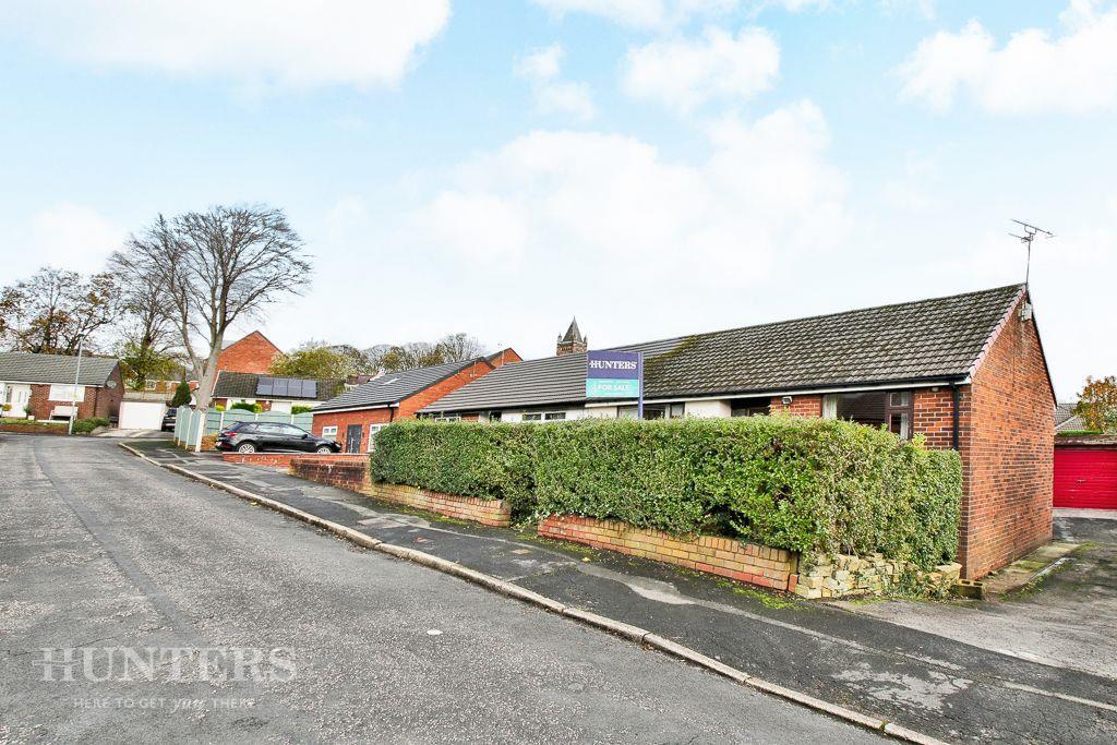 Birch Hill Crescent, Hurstead, OL12 9QF 2 bed semidetached bungalow