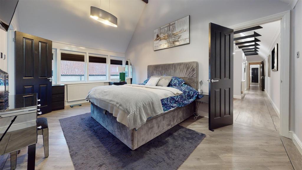 31-Thorneycroft-Lane-Bedroom (1).jpg