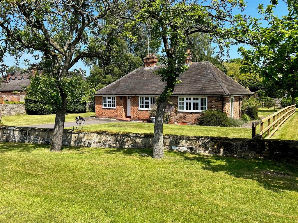 The Manor House Bungalow 1.jpg