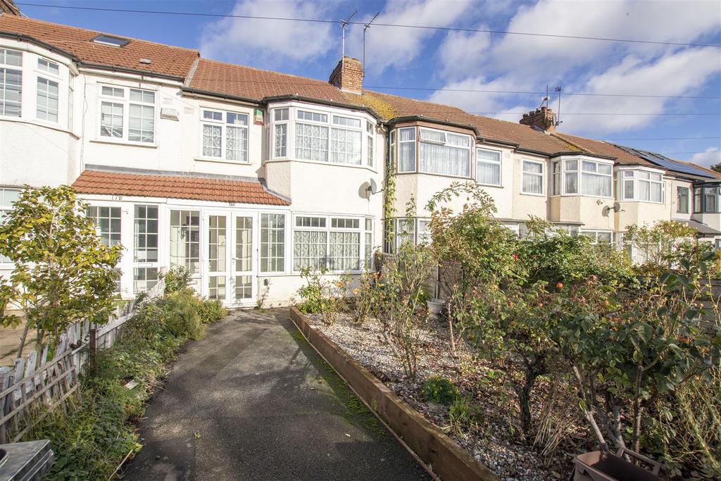 Broadlands Avenue, Enfield 3 bed terraced house £400,000