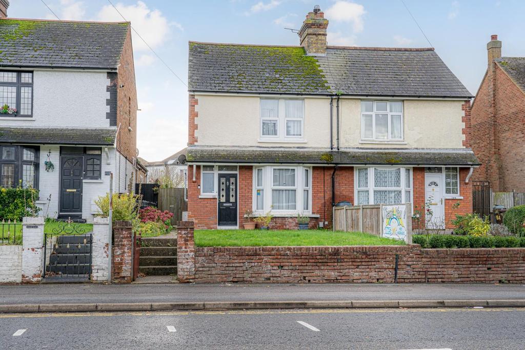 Hythe Road, Ashford 2 bed semidetached house £325,000