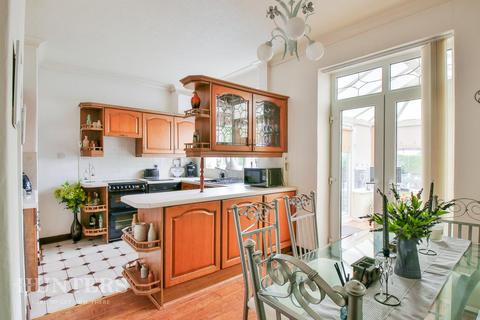 5 Croft Brow, Oldham, OL8 3AJ