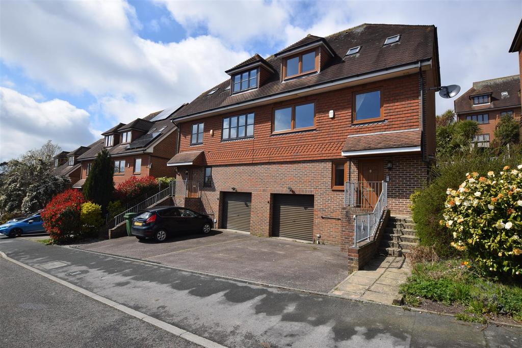 Beachy Head View, St. LeonardsOnSea 4 bed semidetached house £425,000