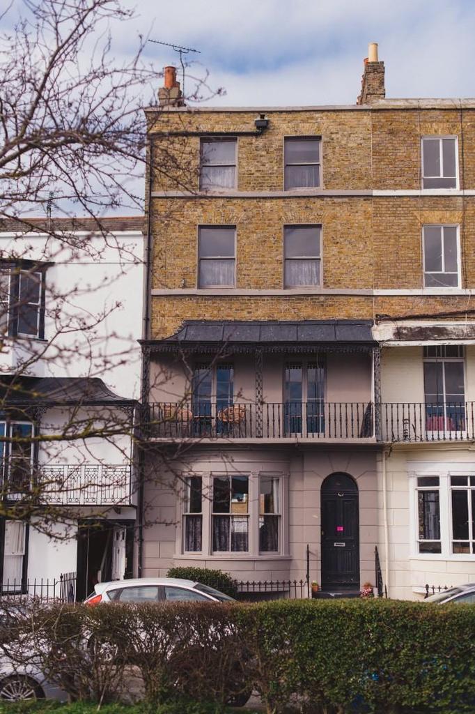 Spencer Square, Ramsgate 6 bed house £795,000