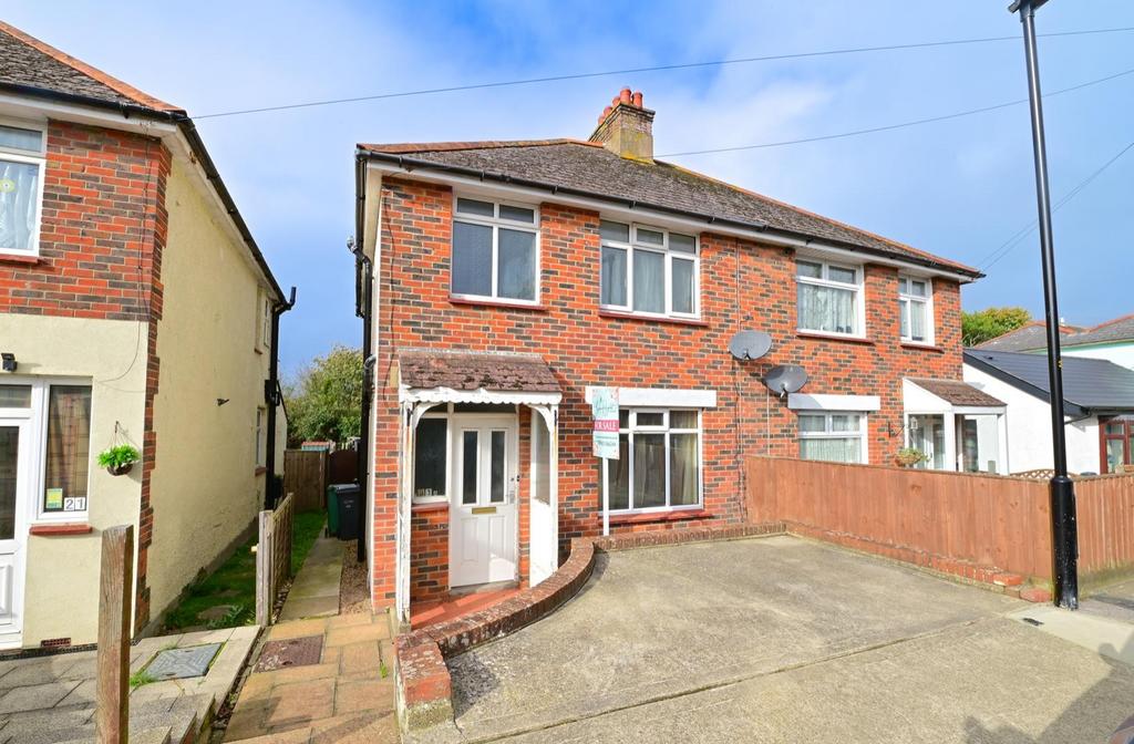 Welcome to 19a Brownlow Road